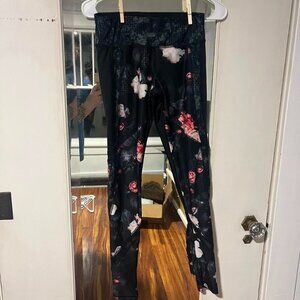 Black and pink floral print leggings